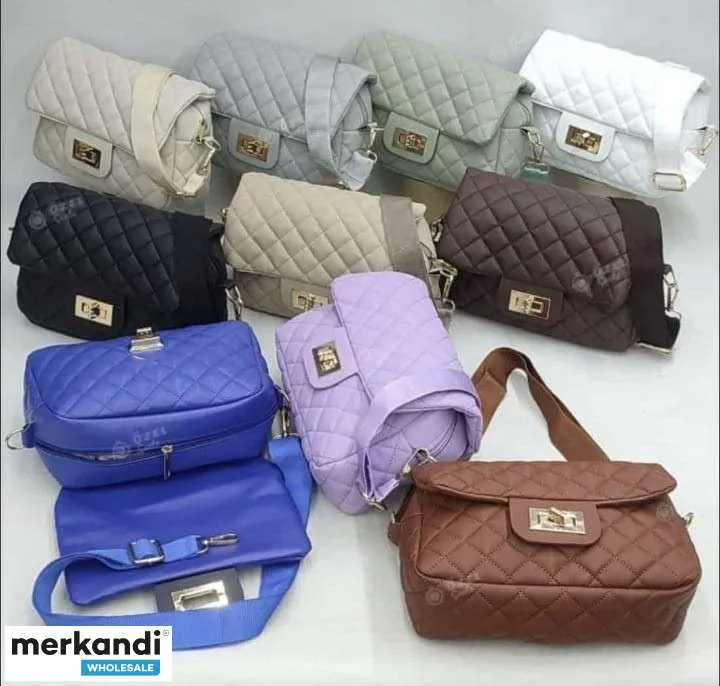 Aporta variedad a tu armario con bolsos de mujer de excelente calidad y abundancia de modelos y colores.