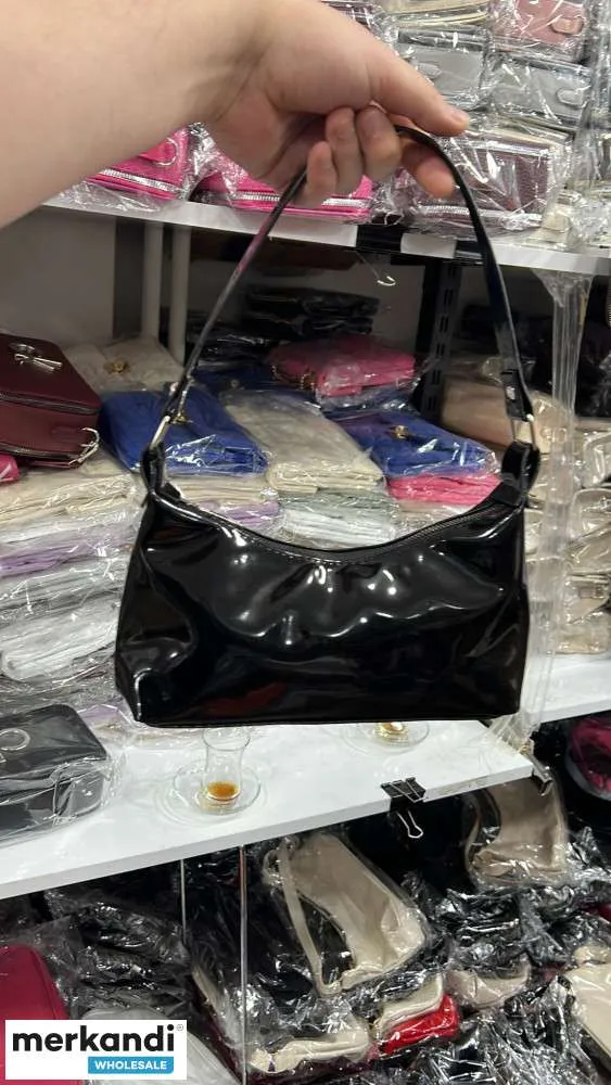 Bolsos de mujer de moda al por mayor de Turquía para el mercado mayorista a los mejores precios.