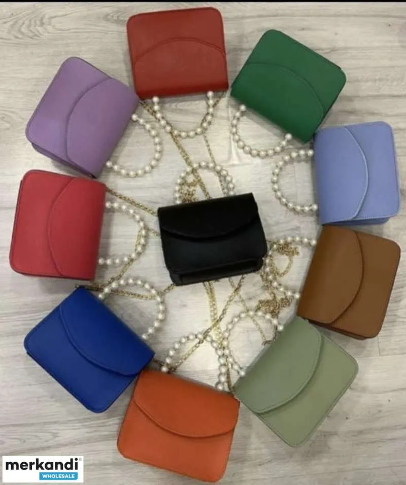 Bolsos de mujer de Turquía en varios colores y estilos para la venta al por mayor.