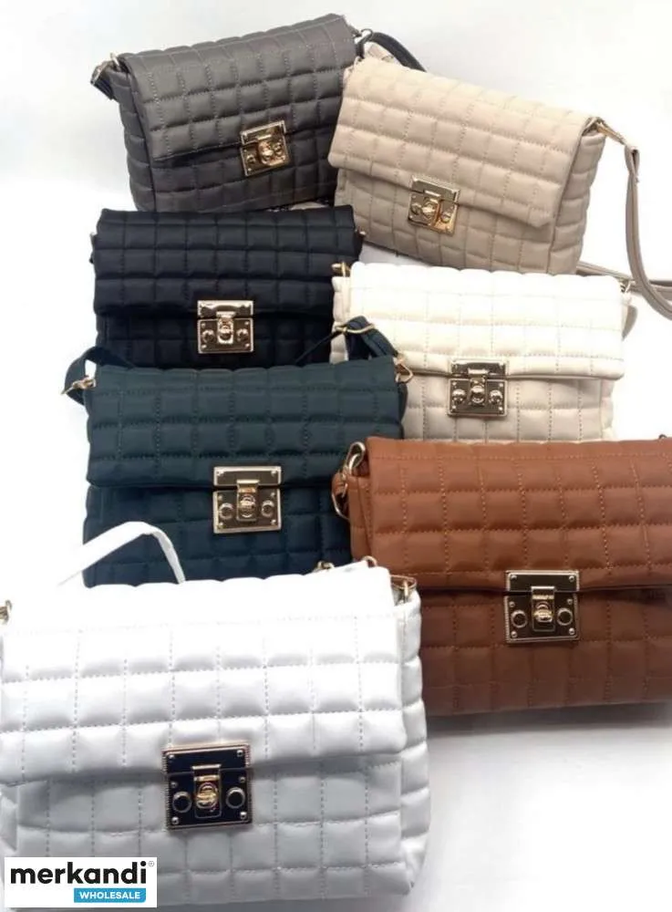 Bolsos de mujer disponibles en una amplia gama de modelos y colores para la venta al por mayor desde Turquía.