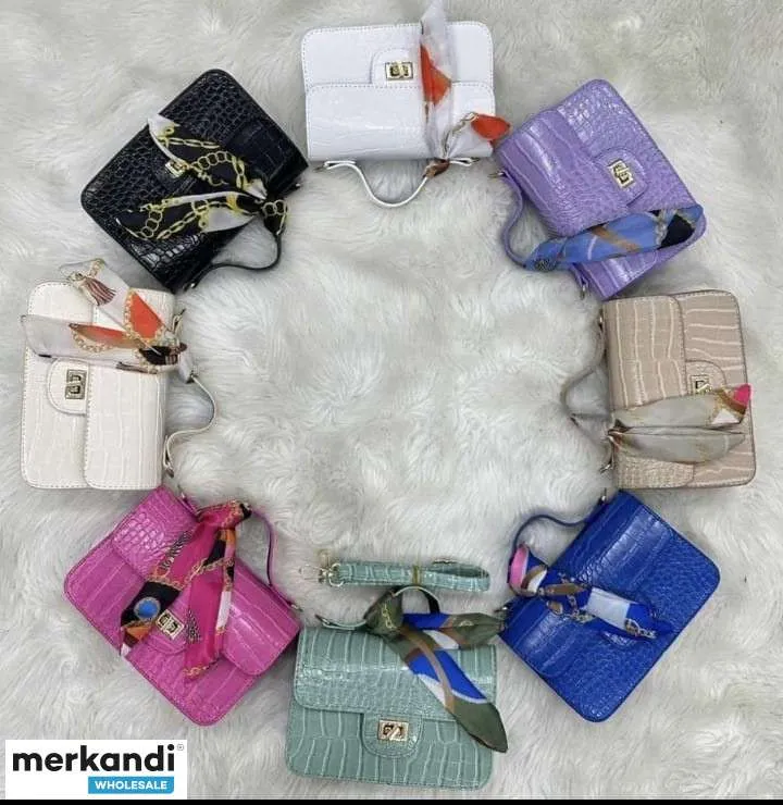 Bolsos de mujer que están a la moda y son versátiles, con una variedad de opciones de colores y modelos.