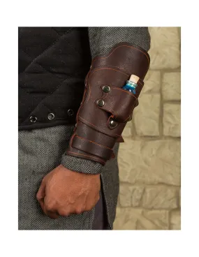 Brazalete con bolsillo para poción modelo Geralt, marrón mano derecha