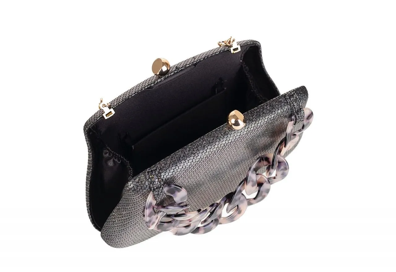 Clutch Negro Asa Mano Eslabones Carey Estampado