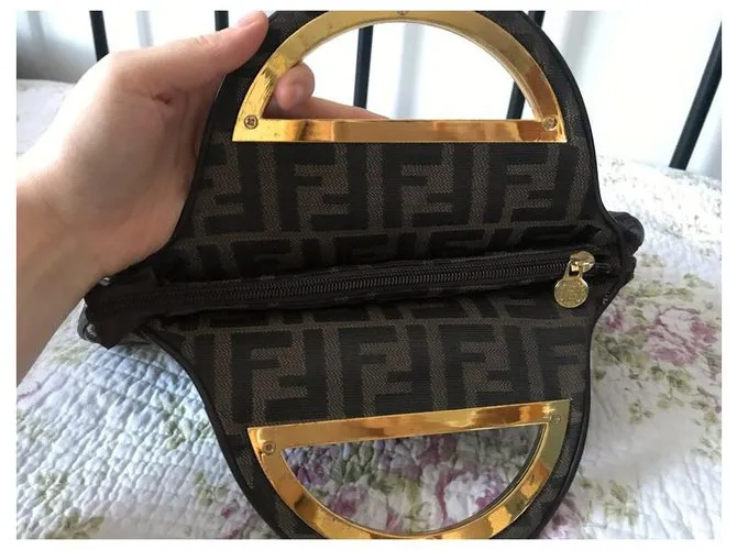 Fendi Bolsos de mano Castaño 