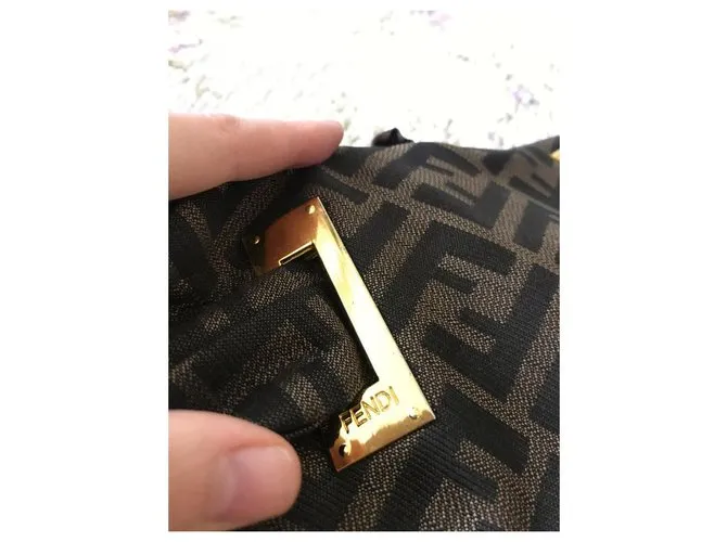 Fendi Bolsos de mano Castaño 