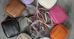 Los bolsos de mujer, que son a la vez de alta calidad y modernos, están disponibles en numerosas variantes de color.