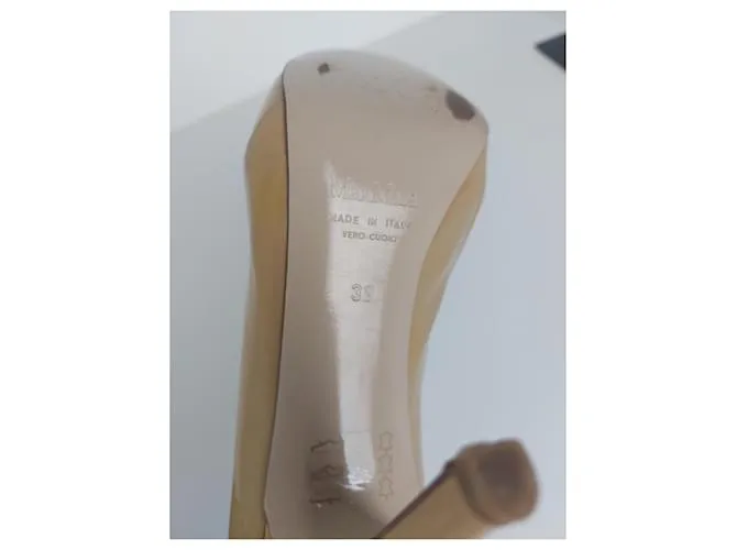 Max Mara Zapatos de tacón Beige 