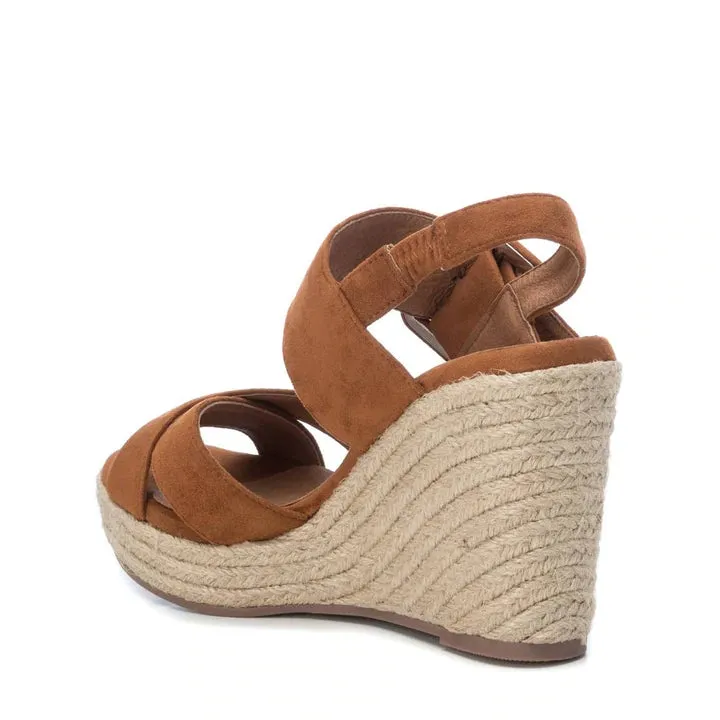 SANDALIA PLATAFORMA MUJER CAMEL XTI