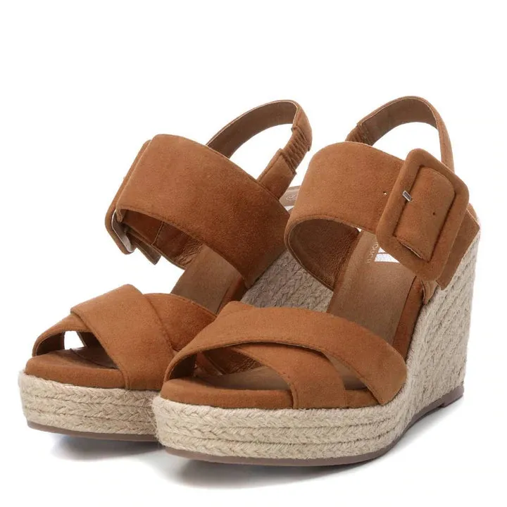 SANDALIA PLATAFORMA MUJER CAMEL XTI