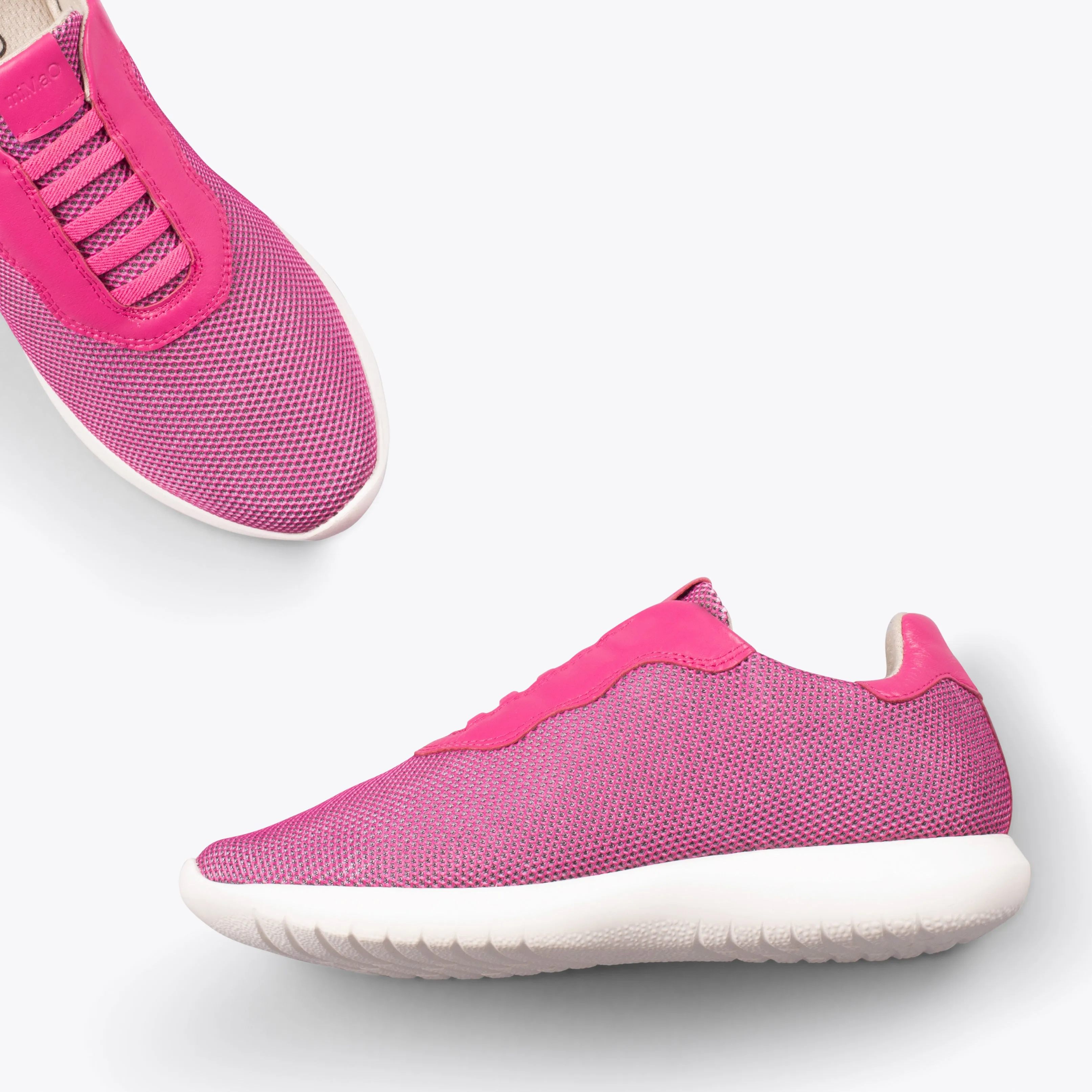 SPORT  ZAPATILLAS DE DEPORTE CóMODAS FUCSIA