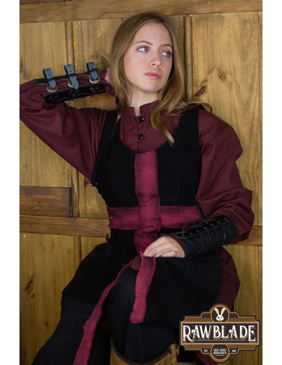 Tabardo medieval de los cruzados para mujer - Negro y Rojo